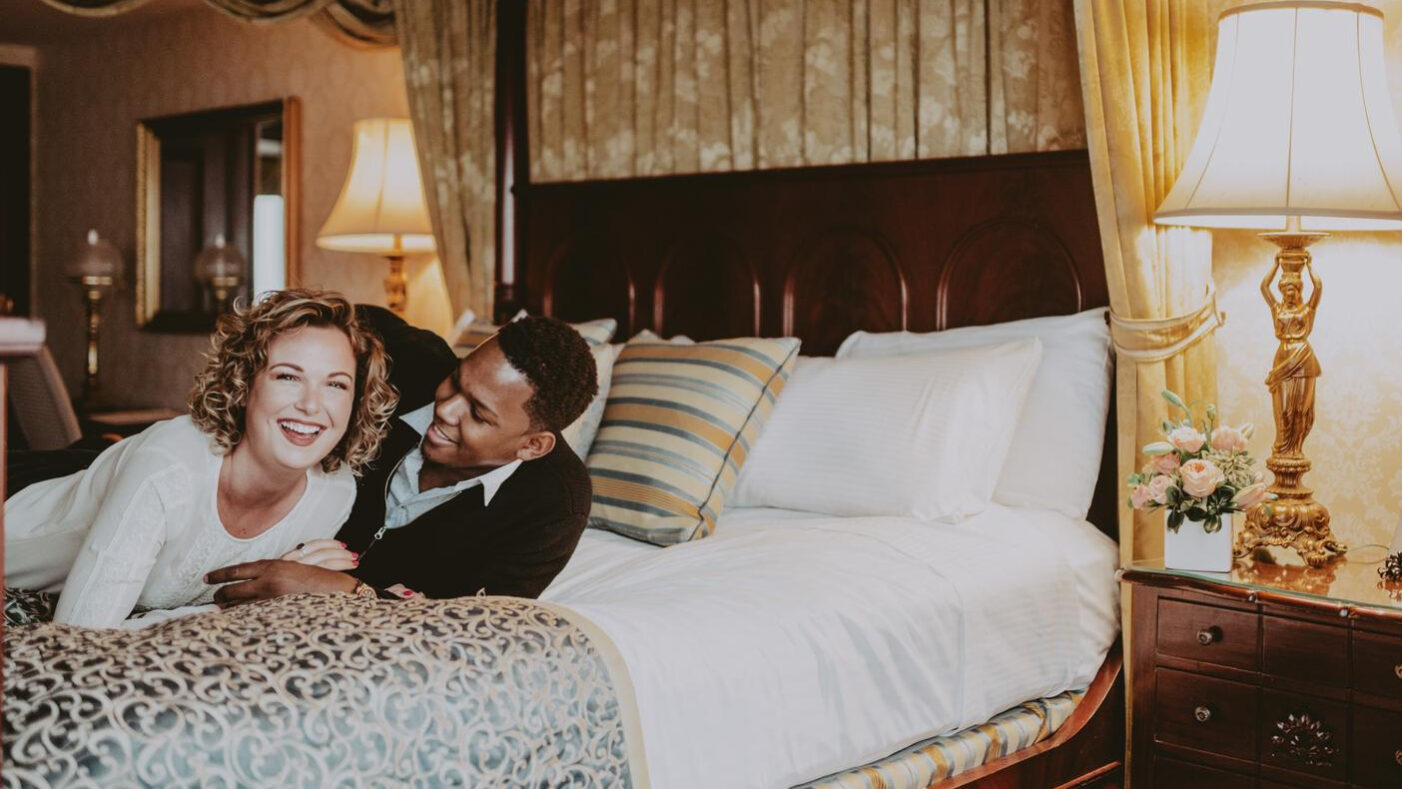 A couple enjoying their suite at the Prince of Wales hotel during Valentine’s Day.