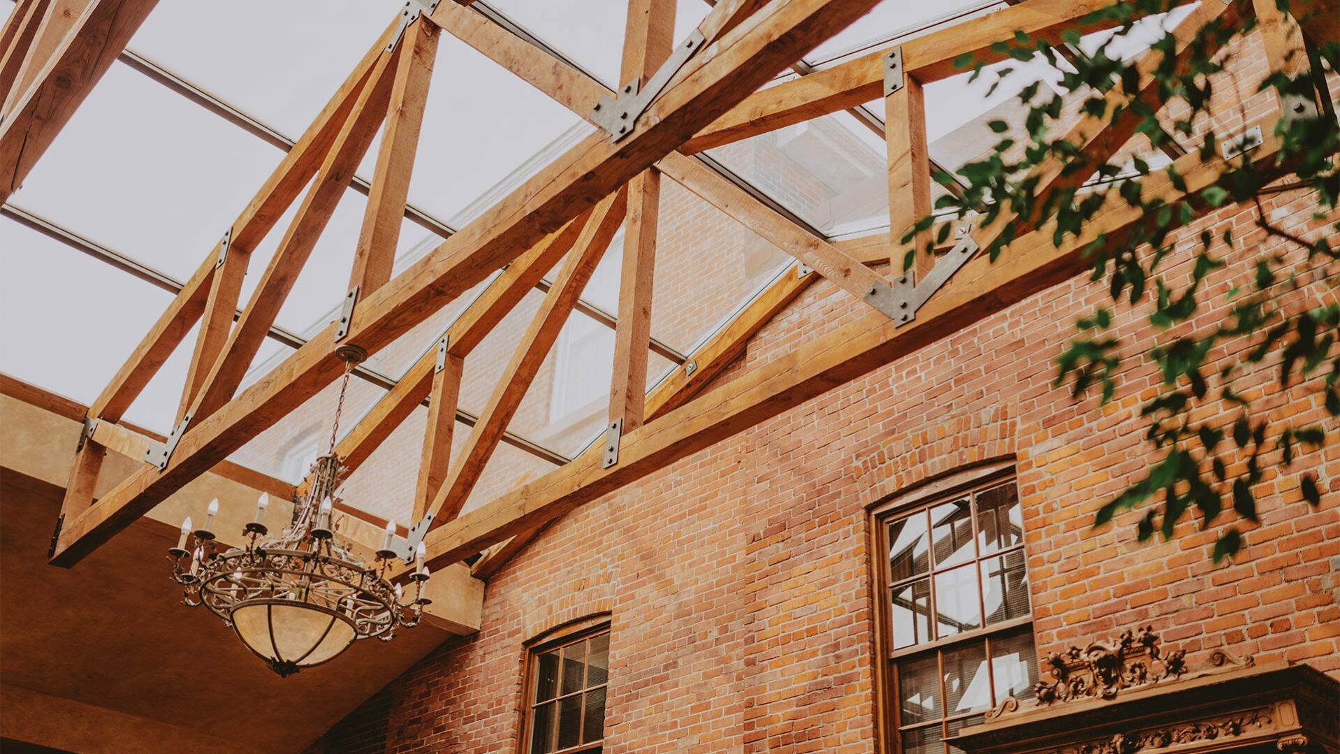 Wooden beams honoring the history of Pillar and Post in Niagara on the Lake