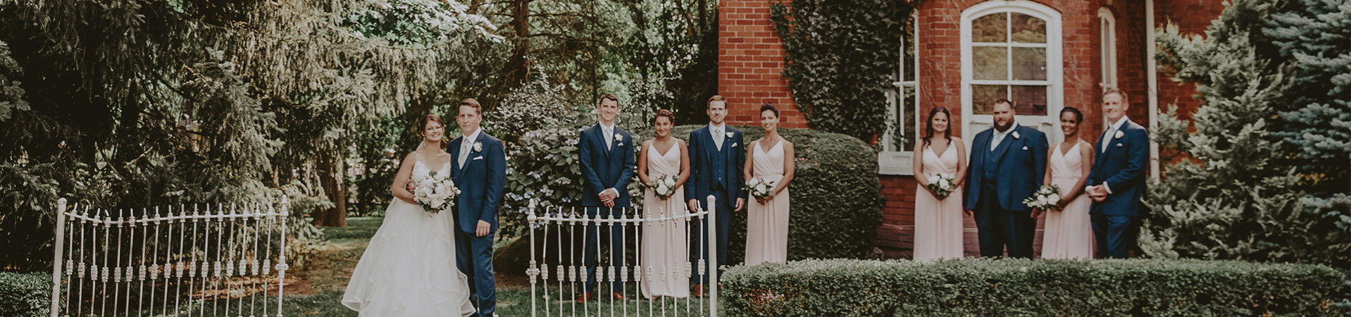 Group wedding shot included in wedding packages at the Pillar and Post Hotel in Niagara-on-the-Lake