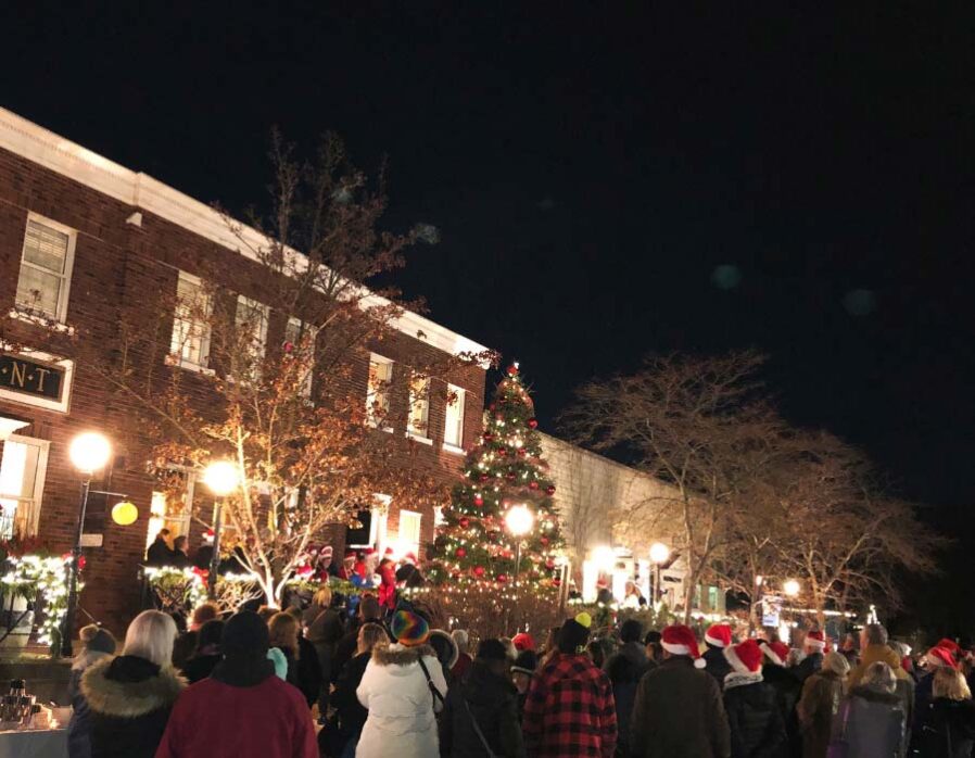 Christmas in Jordan Village Inn On The Twenty