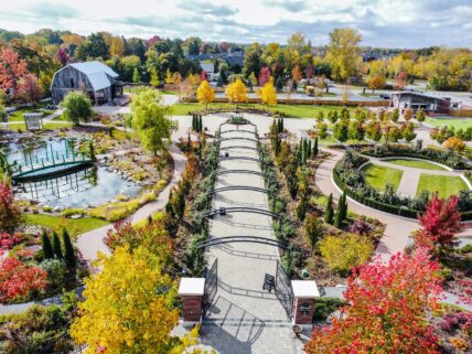 The Gardens at Pillar and Post during the fall.