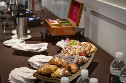 Exceptional meeting event catering offered at all of Vintage Hotels’ offsite meeting locations.