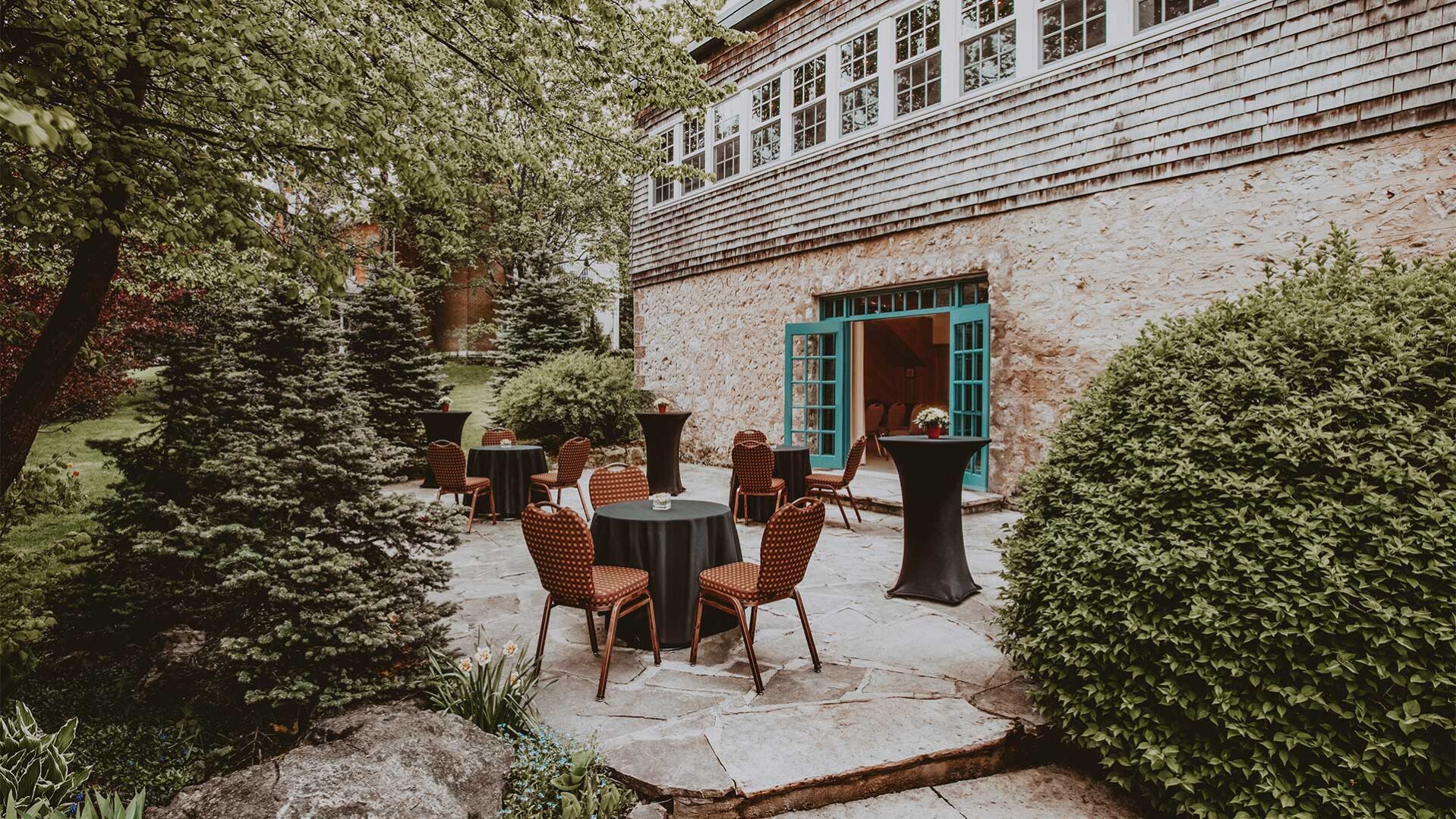 Large outdoor meeting space in Ontario at Millcroft Inn & Spa in Caledon