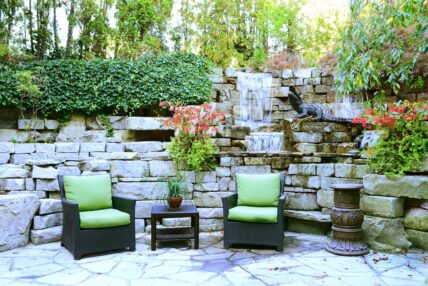 Rock Garden meeting space outside of the Queen’s Landing hotel in Niagara-on-the-Lake, Ontario.