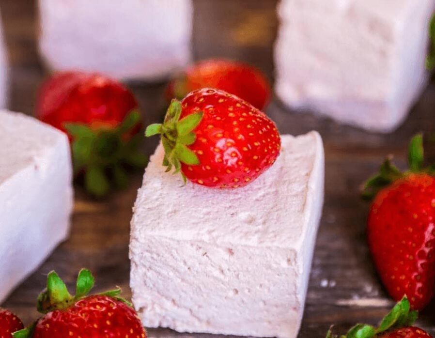 Queen’s Landings’ Strawberry Marshmallows