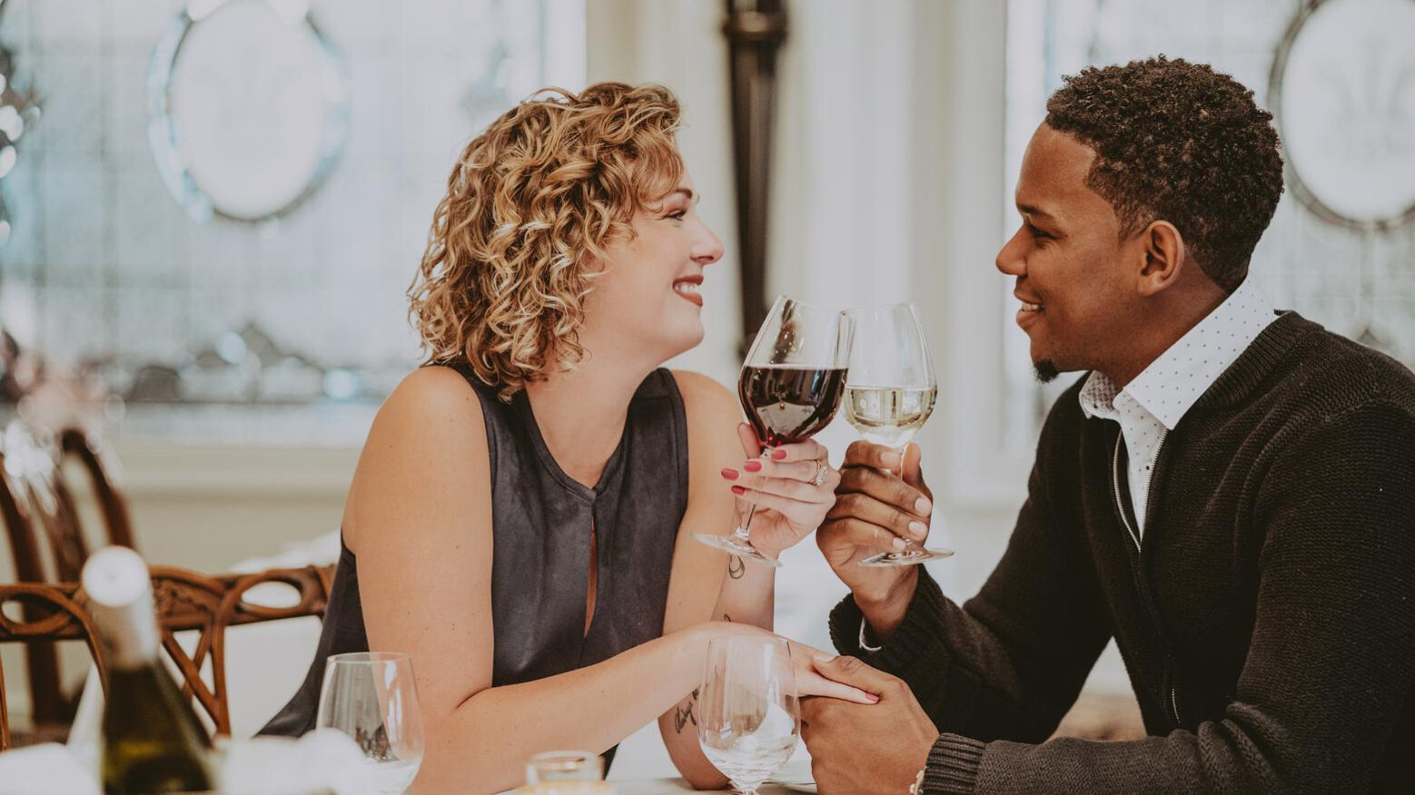 A couple dining at Noble Restaurant in Niagara-on-the-Lake.