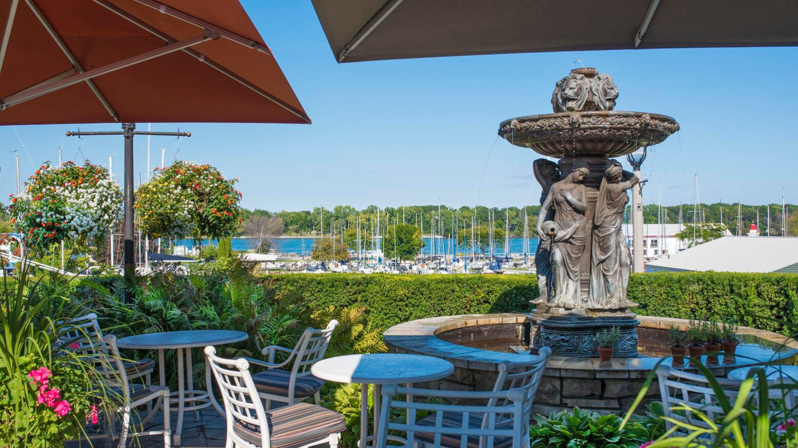 Best outdoor dining experiences in Niagara-on-the-Lake.